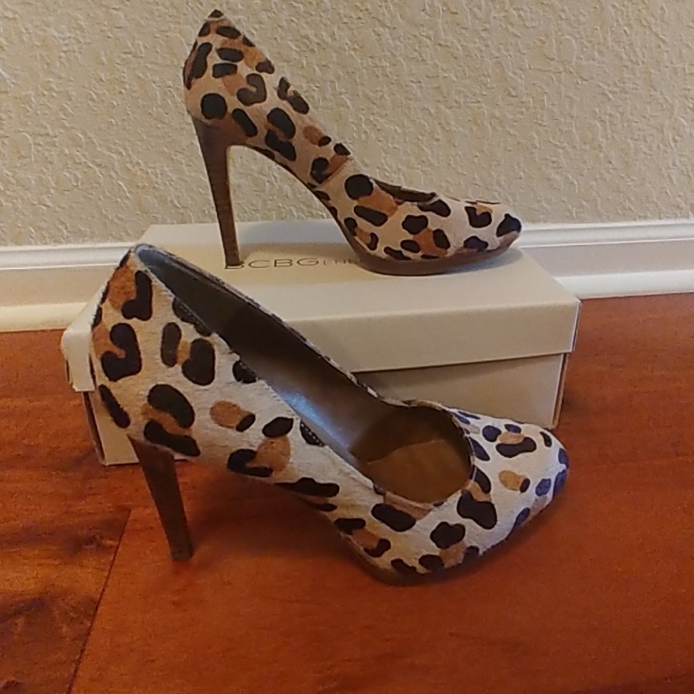 Leopard Print Pumps